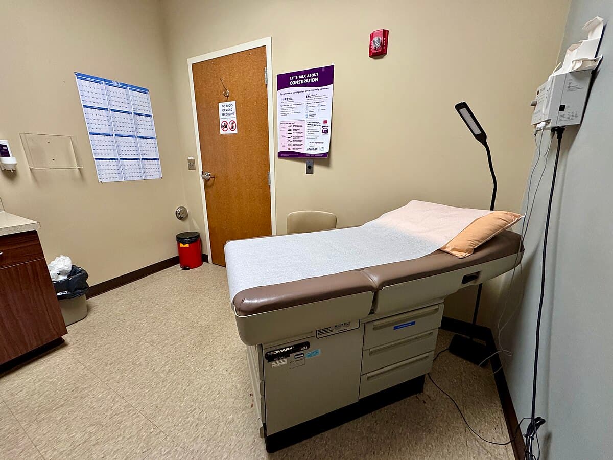 Table d'examen électrique E2